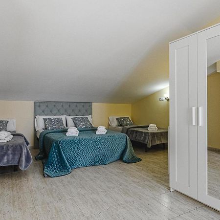 Red Large Family Apartment, Three Floors, 10 Guests Costa Adeje  Exterior photo
