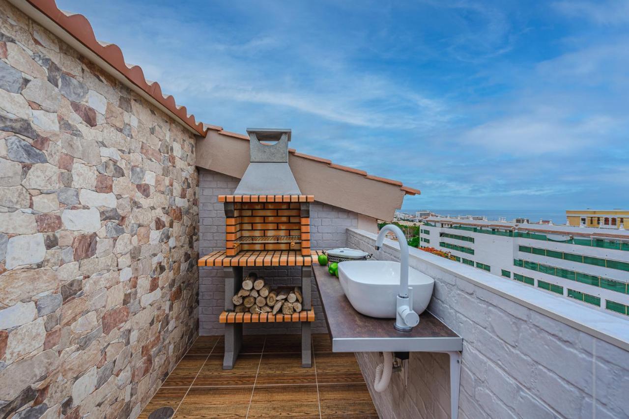 Red Large Family Apartment, Three Floors, 10 Guests Costa Adeje  Exterior photo