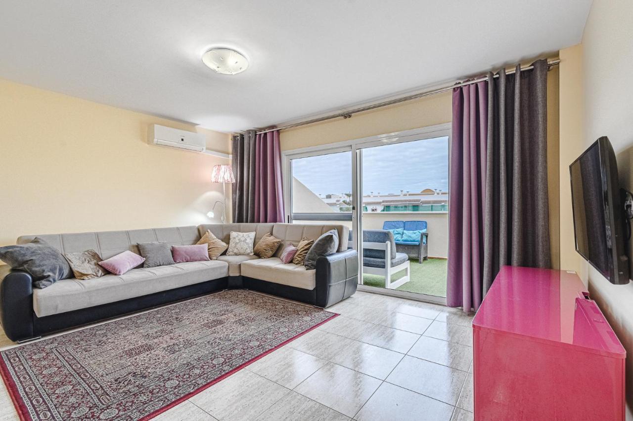 Red Large Family Apartment, Three Floors, 10 Guests Costa Adeje  Exterior photo